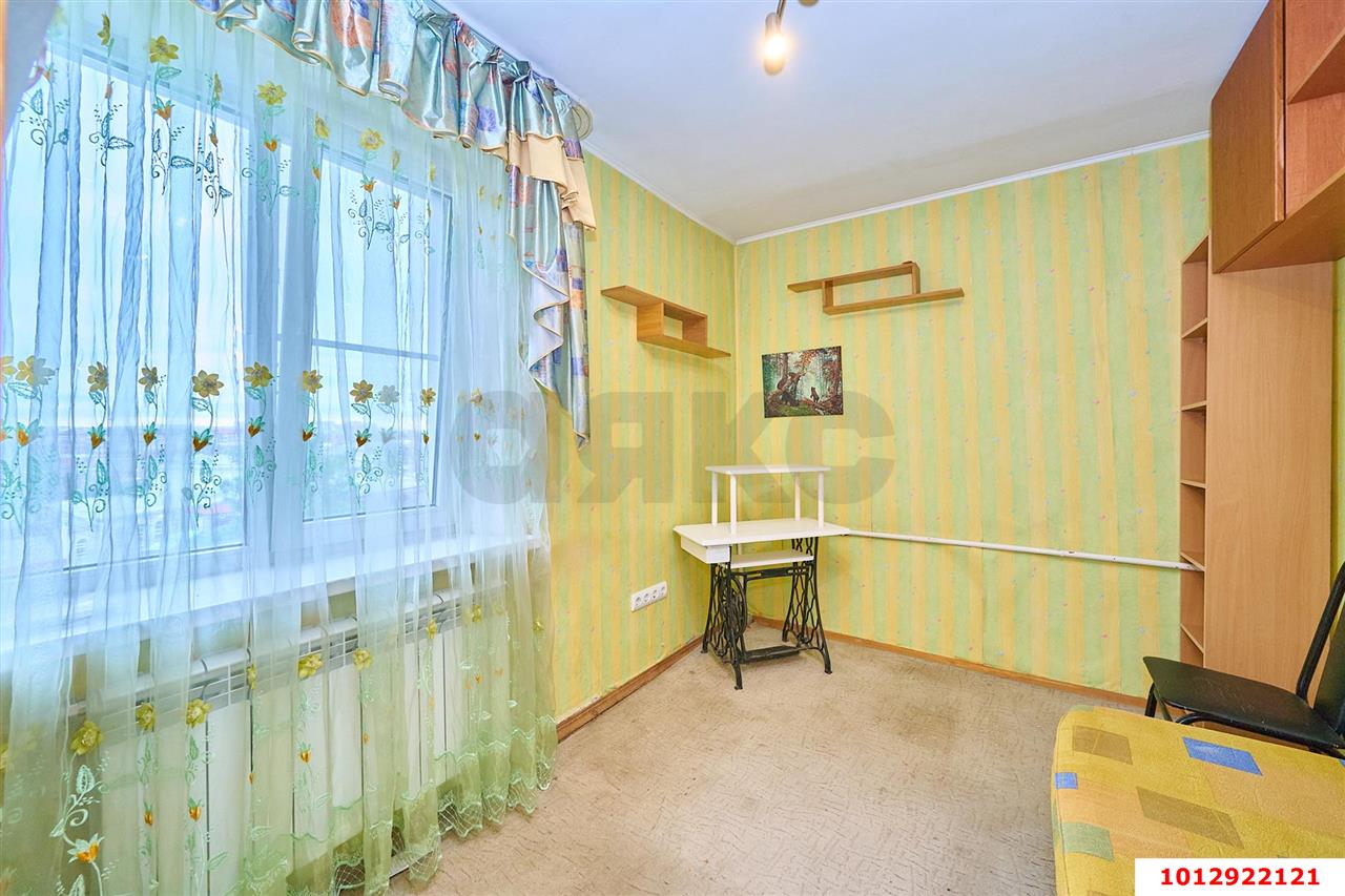 Фото №4: 4-комнатная квартира 64&nbsp;м², 5/5&nbsp;эт. - Краснодар, мкр. Центральный внутригородской округ, ул. имени П.М. Гаврилова, 105