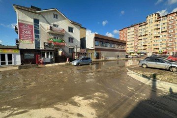 Фото №3: Отдельное здание 537 м² - Российский, мкр. Прикубанский внутригородской округ, ул. Парижская, 25