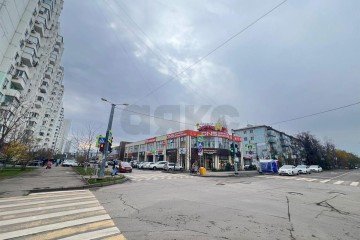 Фото №3: Торговое помещение 46 м² - Краснодар, мкр. Московский, ул. Карякина, 18