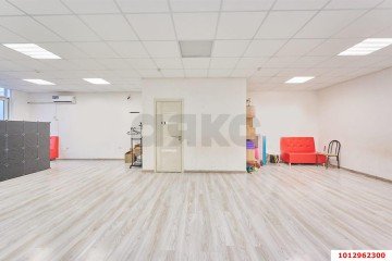 Фото №4: Торговое помещение 71 м² - Краснодар, мкр. Светлоград, ул. Красных Партизан, 1/4к10