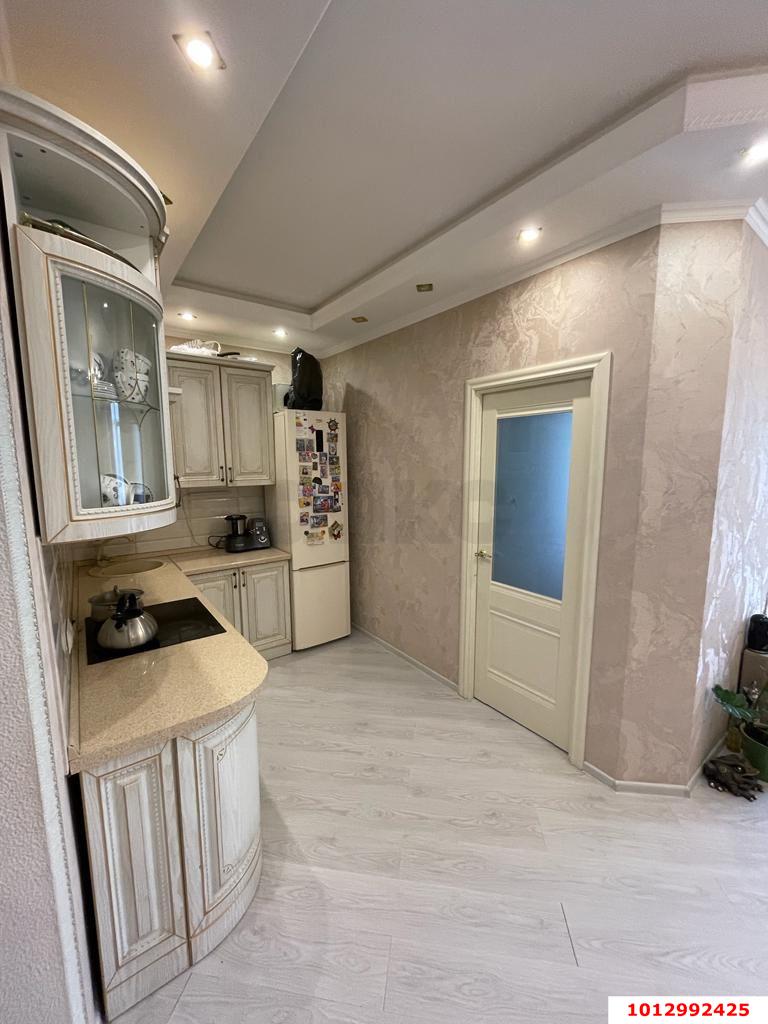 Фото №3: 2-комнатная квартира 45&nbsp;м², 12/16&nbsp;эт. - Сочи, Центральный, Гагарина, мкр. Новый Сочи, ул. Цюрупы, 34