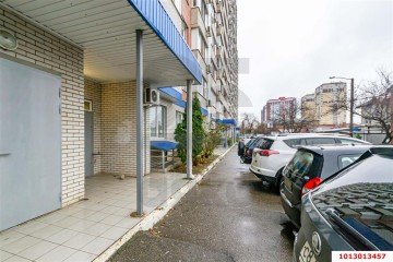 Фото №2: Офисное помещение 27 м² - Краснодар, мкр. Центральный, ул. Фабричная, 10