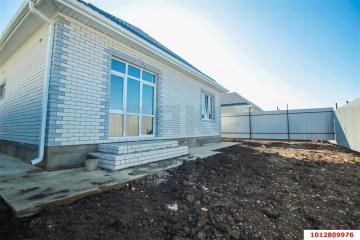 Фото №1: Дом 130 м² + 6 сот., 1 эт. - Лазурный, мкр. Прикубанский внутригородской округ, ул. Виктора Драгунского, 32