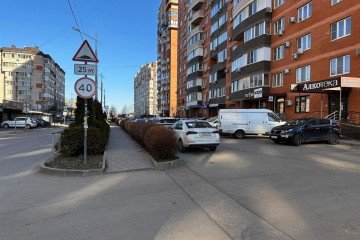 Фото №3: Торговое помещение 115 м² - Краснодар, мкр. Солнечный, ул. Казбекская, 12