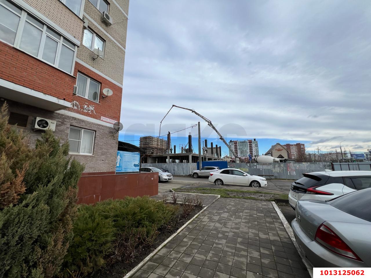 Фото №5: Торговое помещение 91&nbsp;м², 16&nbsp;эт. - Краснодар, Западный внутригородской округ, Сельскохозяйственный Институт, жилой комплекс Виктория, мкр. Юбилейный, пр-кт Чекистов, 37