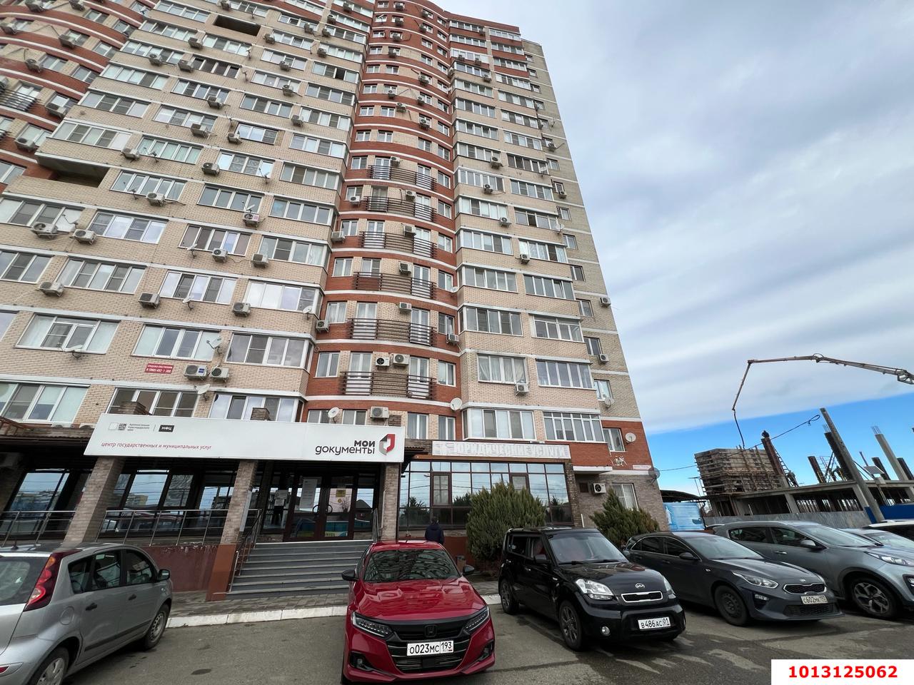 Фото №4: Торговое помещение 91&nbsp;м², 16&nbsp;эт. - Краснодар, Западный внутригородской округ, Сельскохозяйственный Институт, жилой комплекс Виктория, мкр. Юбилейный, пр-кт Чекистов, 37