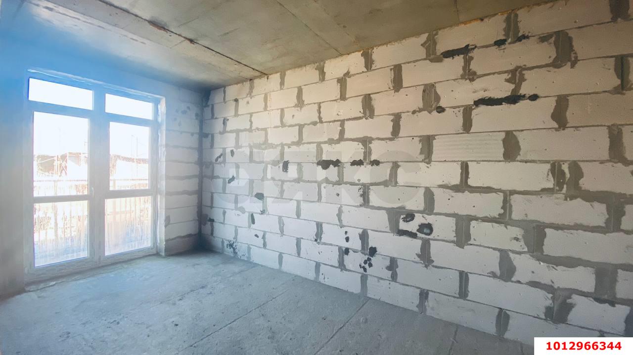 Фото №3: Дом 149&nbsp;м² + 1&nbsp;сот., 3&nbsp;эт. - Краснодар, Прикубанский внутригородской округ, Немецкая Деревня, мкр. жилой комплекс Германия, ул. Баха, 9