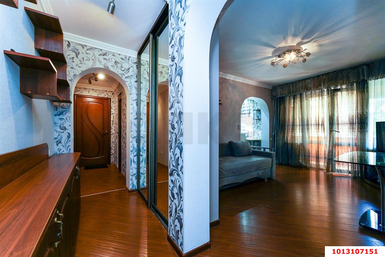 Фото №3: 3-комнатная квартира 60&nbsp;м², 2/5&nbsp;эт. - Краснодар, Центральный внутригородской округ, мкр. Завод Измерительных Приборов, ул. Курчатова, 16