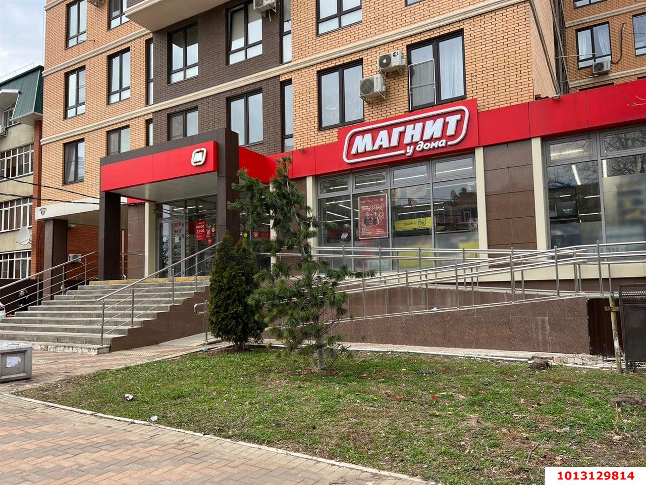 Фото №2: Торговое помещение 448 м² - Краснодар, жилой комплекс Фортуна, ул. Старокубанская, 17