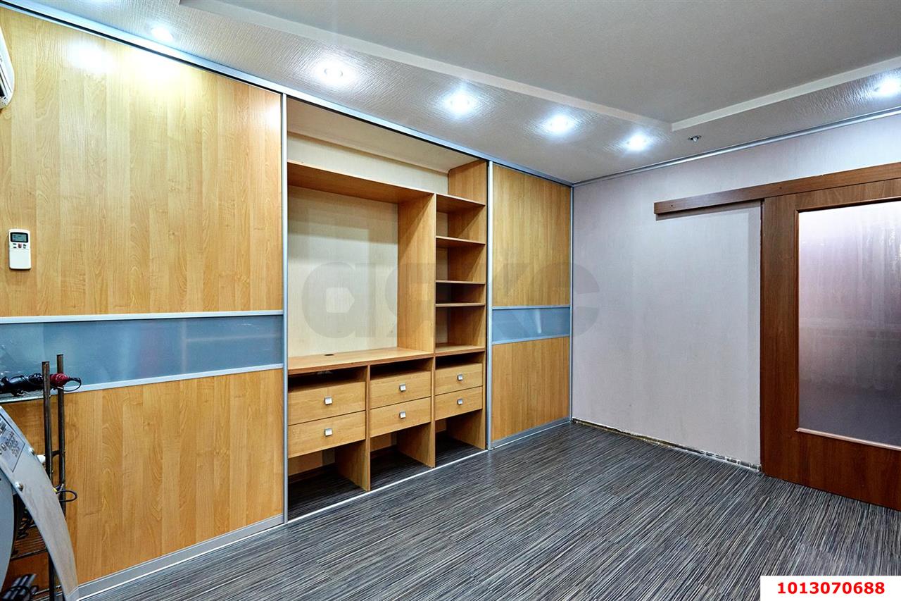 Фото №5: 1-комнатная квартира 51&nbsp;м², 6/12&nbsp;эт. - Краснодар, Западный внутригородской округ, мкр. Центральный, ул. имени Пушкина, 2