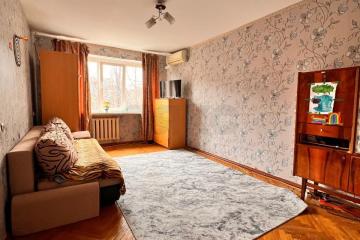 Фото №1: 3-комнатная квартира 61 м², 3/5 эт. - Краснодар, мкр. Фестивальный, ул. имени Тургенева, 225