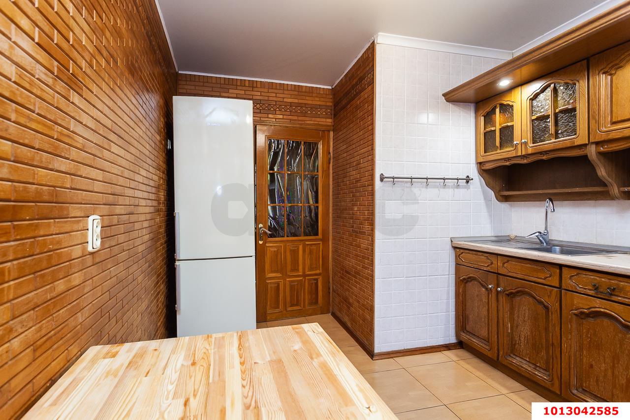 Фото №4: 3-комнатная квартира 100&nbsp;м², 1/9&nbsp;эт. - Краснодар, Карасунский внутригородской округ, мкр. Хлопчато-бумажный Комбинат, ул. Бородина, 18