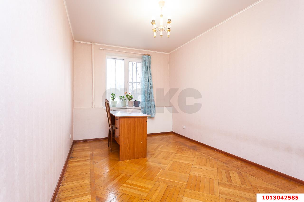 Фото №7: 3-комнатная квартира 100&nbsp;м², 1/9&nbsp;эт. - Краснодар, Карасунский внутригородской округ, мкр. Хлопчато-бумажный Комбинат, ул. Бородина, 18