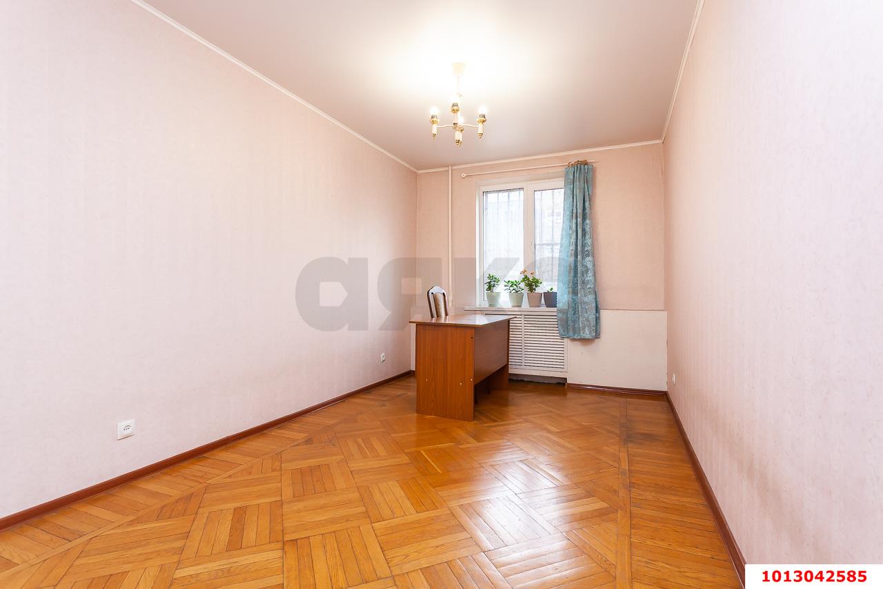 Фото №6: 3-комнатная квартира 100&nbsp;м², 1/9&nbsp;эт. - Краснодар, Карасунский внутригородской округ, мкр. Хлопчато-бумажный Комбинат, ул. Бородина, 18