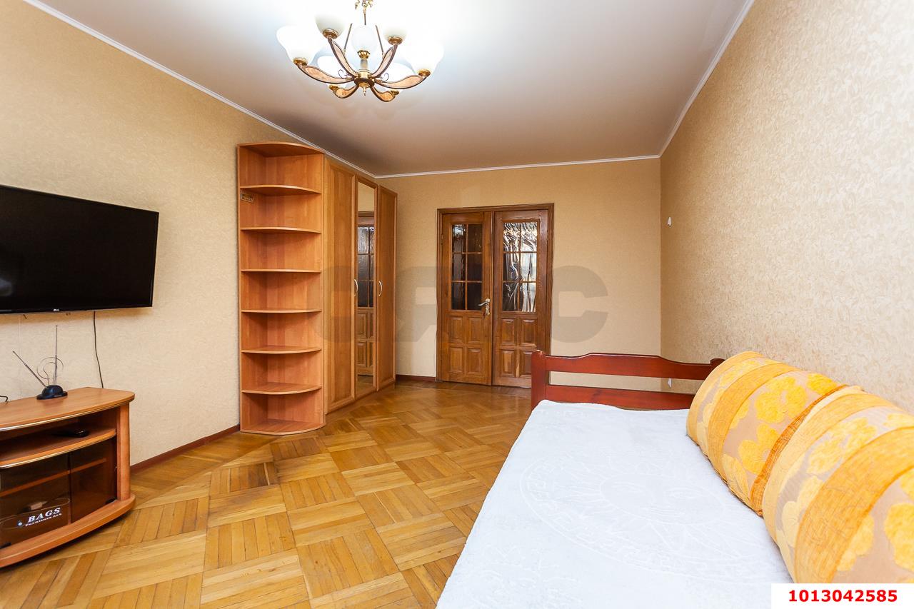 Фото №11: 3-комнатная квартира 100&nbsp;м², 1/9&nbsp;эт. - Краснодар, Карасунский внутригородской округ, мкр. Хлопчато-бумажный Комбинат, ул. Бородина, 18