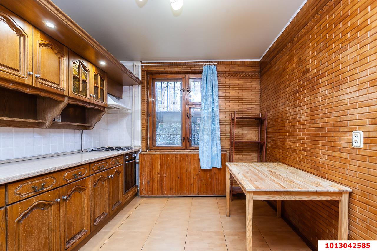Фото №2: 3-комнатная квартира 100&nbsp;м², 1/9&nbsp;эт. - Краснодар, Карасунский внутригородской округ, мкр. Хлопчато-бумажный Комбинат, ул. Бородина, 18