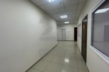 Фото №4: Офисное помещение 560 м² - Краснодар, мкр. Центральный, ул. Северная, 345