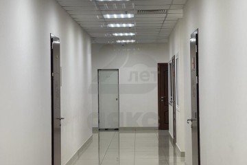 Фото №1: Офисное помещение 600 м² - Краснодар, мкр. Покровка, ул. Северная, 393