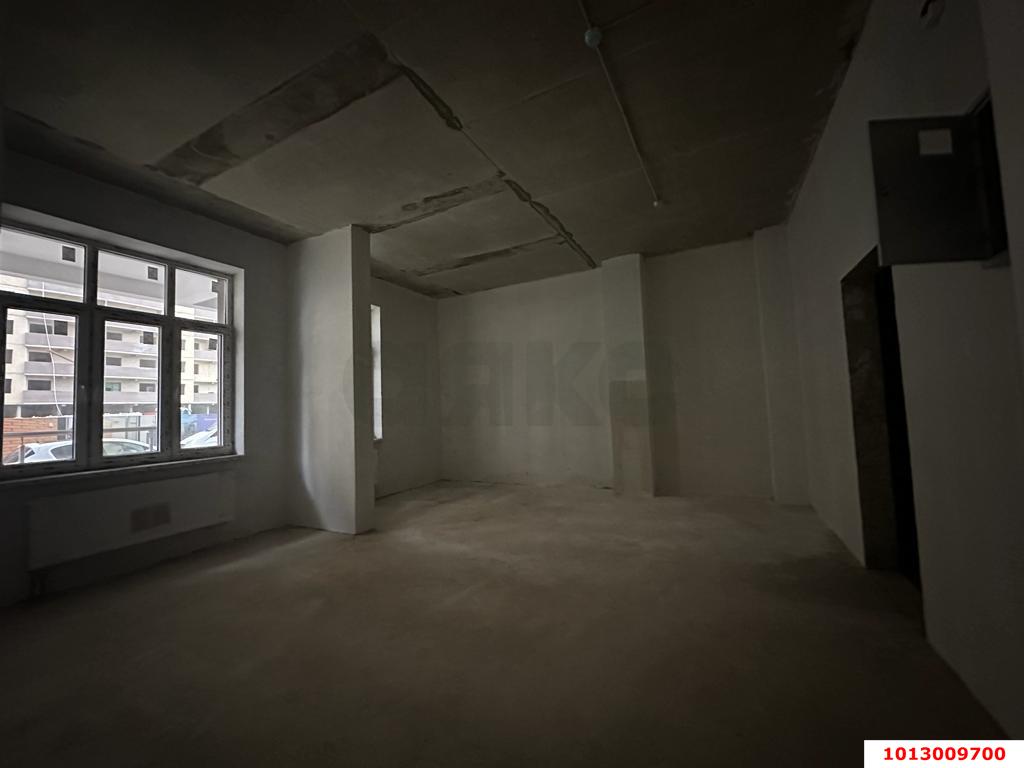 Фото №4: Торговое помещение 52&nbsp;м², 1/24&nbsp;эт. - Краснодар, Прикубанский внутригородской округ, ЖК Лучший, мкр. имени Петра Метальникова, ул. Петра Метальникова, 38