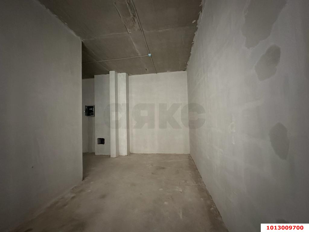 Фото №3: Торговое помещение 52&nbsp;м², 1/24&nbsp;эт. - Краснодар, Прикубанский внутригородской округ, ЖК Лучший, мкр. имени Петра Метальникова, ул. Петра Метальникова, 38