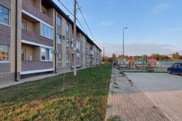 Фото №2: 1-комнатная квартира 38 м² - Пригородный, мкр. Алтайский, ул. Феодосийская, 23