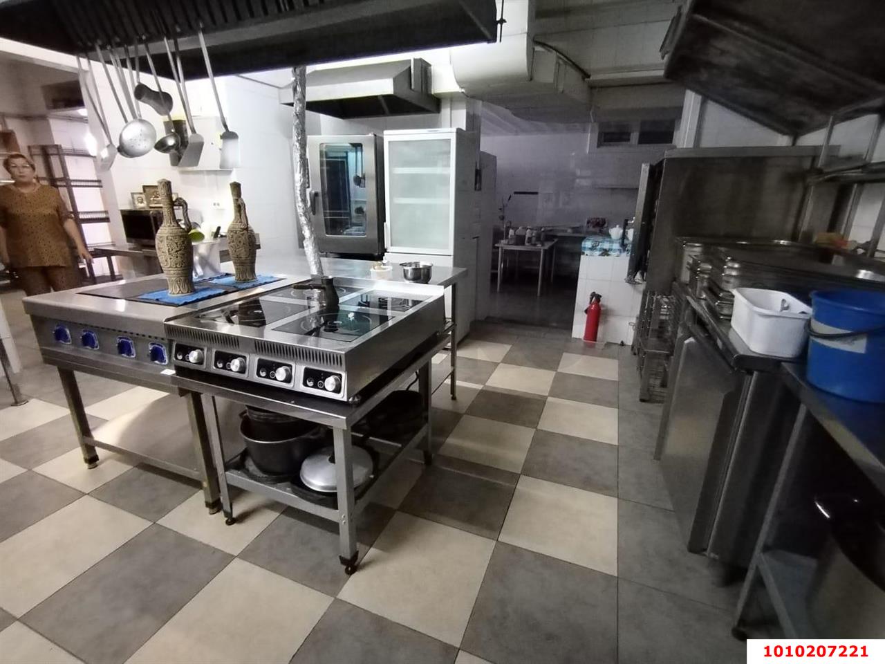 Фото №6: Готовый бизнес 820&nbsp;м², 1/3&nbsp;эт. - Краснодар, Прикубанский внутригородской округ, мкр. Фестивальный, ул. Красных Партизан, 337