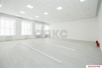 Фото №2: Офисное помещение 1125 м² - Краснодар, мкр. Центральный, ул. Коммунаров, 268