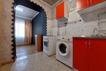 Фото №1: 3-комнатная квартира 76 м², 1/5 эт. - Краснодар, мкр. Фестивальный, ул. Ковалёва, 10