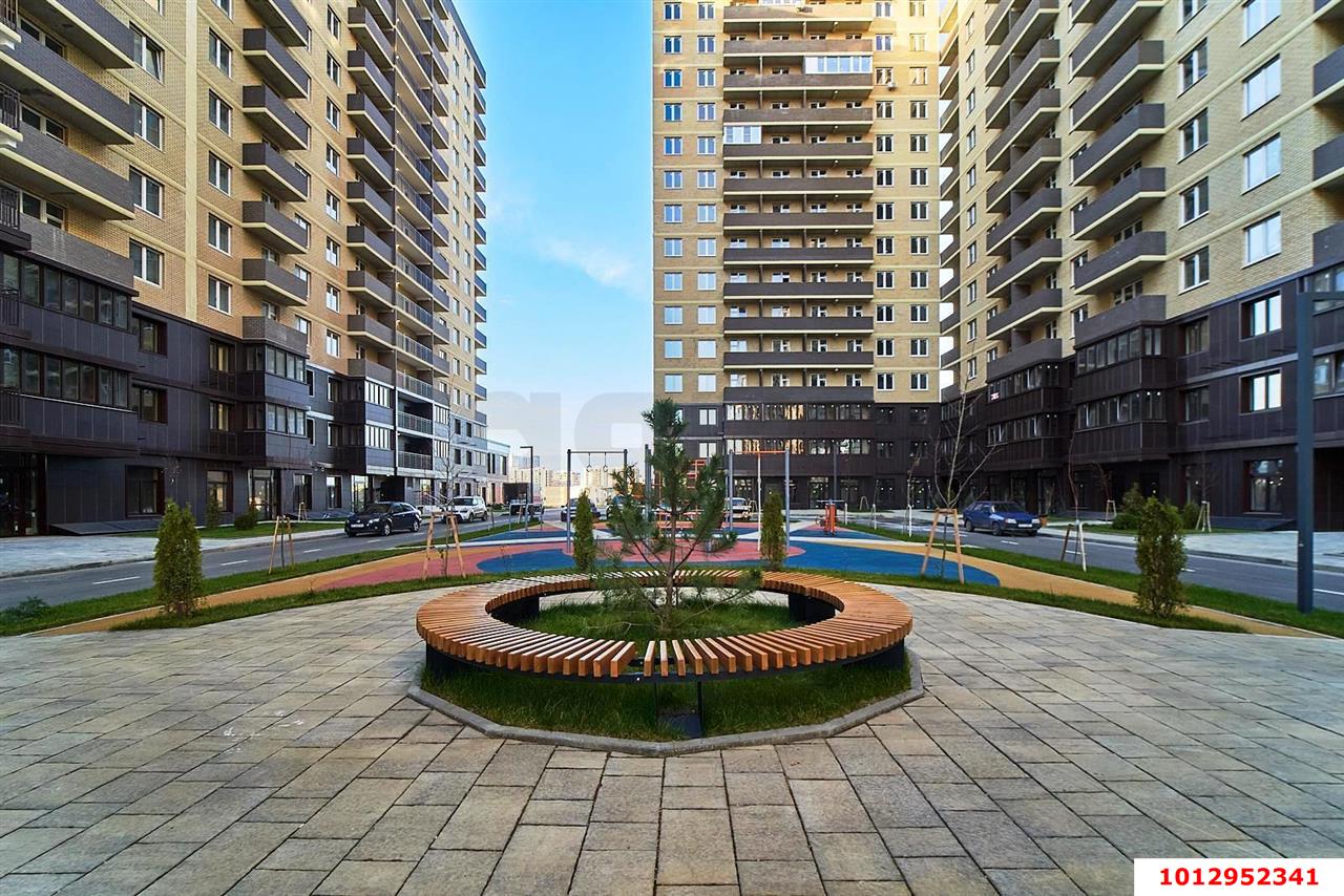 Фото №1: 1-комнатная квартира 37&nbsp;м², 11/16&nbsp;эт. - Краснодар, Прикубанский внутригородской округ, мкр. жилой комплекс Ракурс, ул. имени Героя Ростовского, 8к1