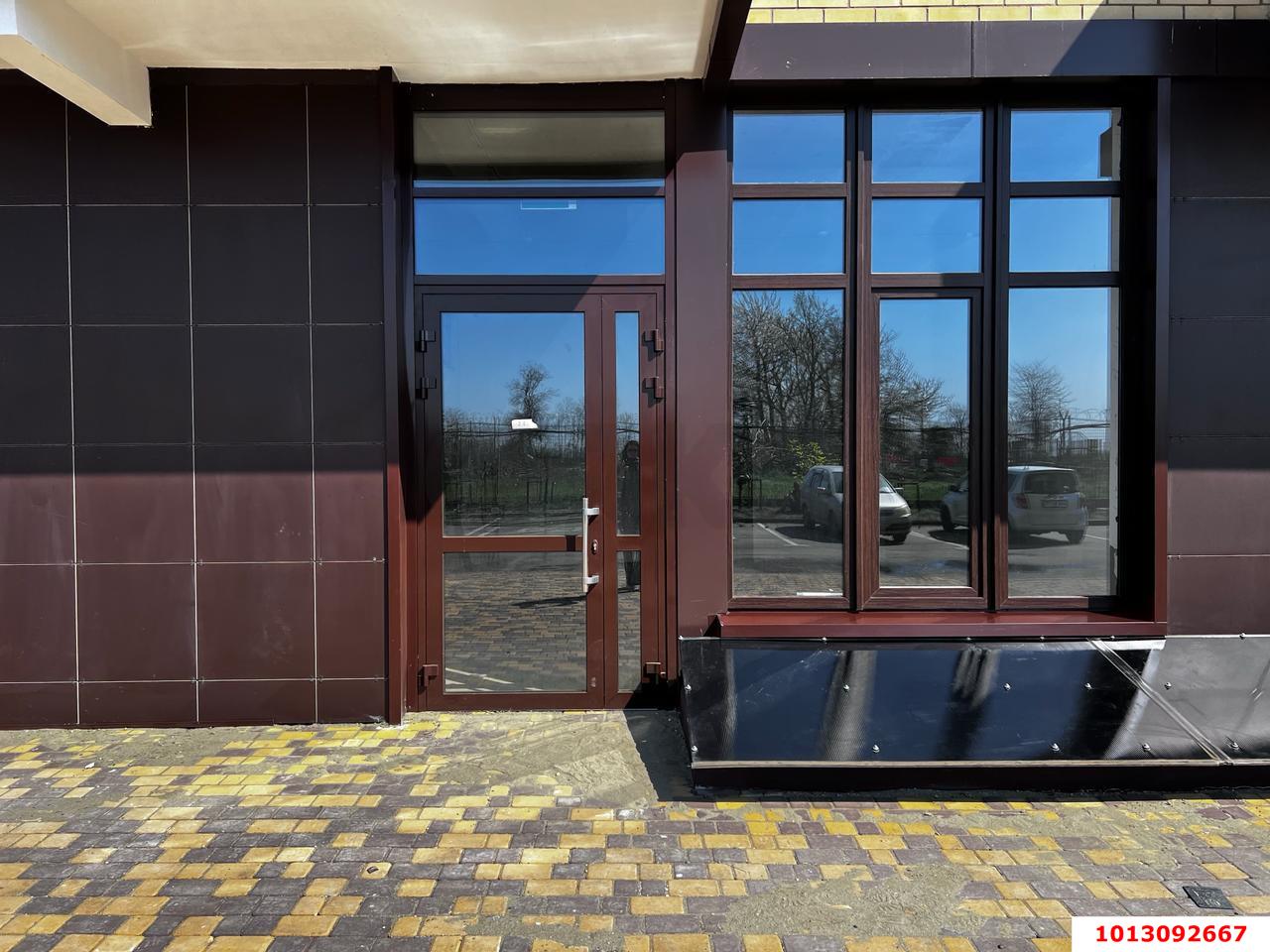 Фото №5: Торговое помещение 51&nbsp;м², 1/19&nbsp;эт. - Краснодар, Прикубанский внутригородской округ, мкр. Молодёжный, ул. Дубравная, 1