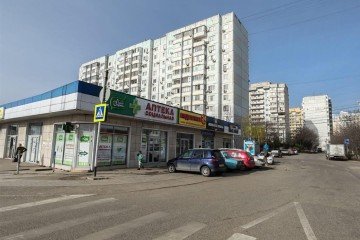 Фото №1: Торговое помещение 77 м² - Берёзовый, п. Лекраспром, ул. Ейское шоссе, 3/3