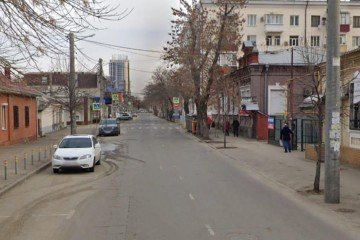 Фото №2: Торговое помещение 30 м² - Краснодар, мкр. Западный внутригородской округ, ул. Рашпилевская, 81