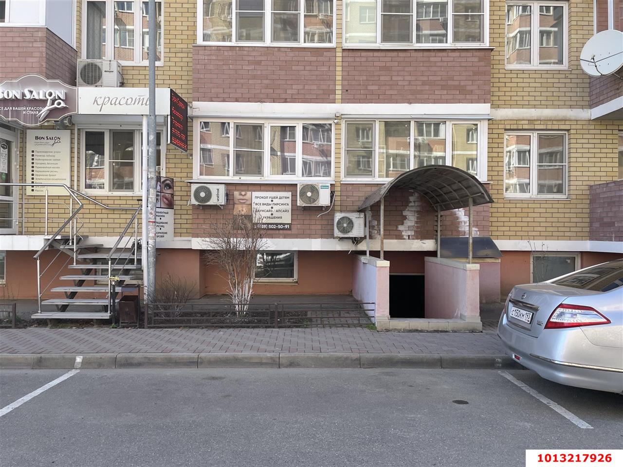 Фото №8: Торговое помещение 450 м² - Краснодар, имени Петра Метальникова, ул. Петра Метальникова, 11