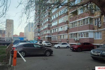 Фото №4: Торговое помещение 450 м² - Краснодар, мкр. имени Петра Метальникова, ул. Петра Метальникова, 11