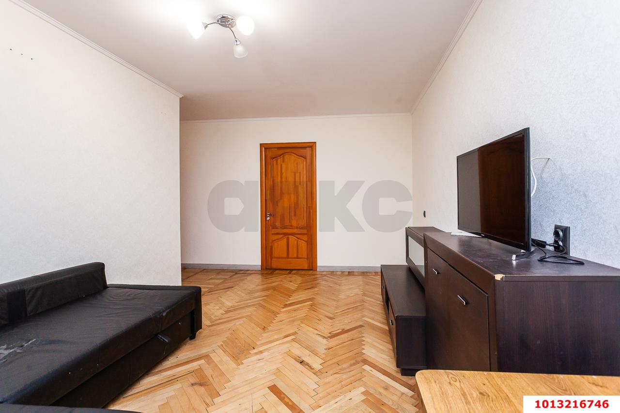 Фото №7: 3-комнатная квартира 59&nbsp;м², 1/5&nbsp;эт. - Краснодар, Прикубанский внутригородской округ, мкр. Славянский, ул. Славянская, 79А