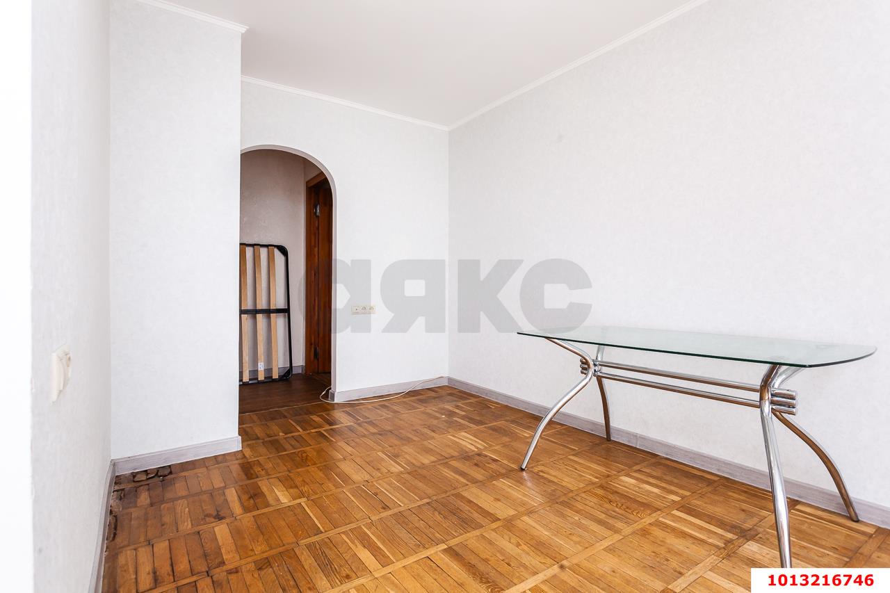 Фото №5: 3-комнатная квартира 59&nbsp;м², 1/5&nbsp;эт. - Краснодар, Прикубанский внутригородской округ, мкр. Славянский, ул. Славянская, 79А