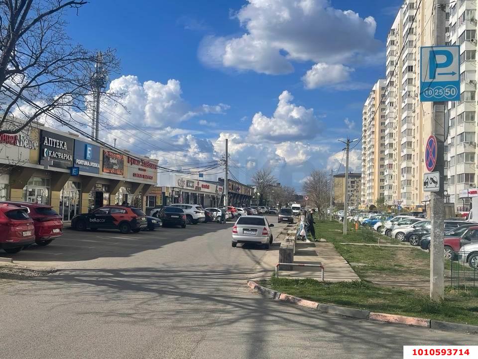 Фото №4: Торговое помещение 138 м² - Краснодар, Пашковский, ул. Лавочкина, 23