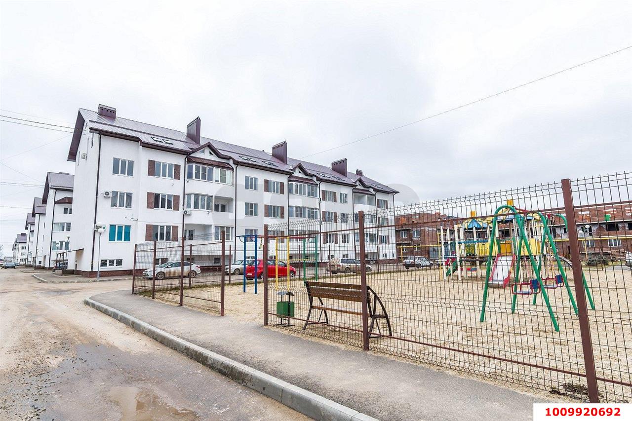Фото №1: Торговое помещение 40&nbsp;м², 4&nbsp;эт. - Краснодар, Прикубанский внутригородской округ, мкр. ЖК Прованс, ул. Генерала Петрова, 9