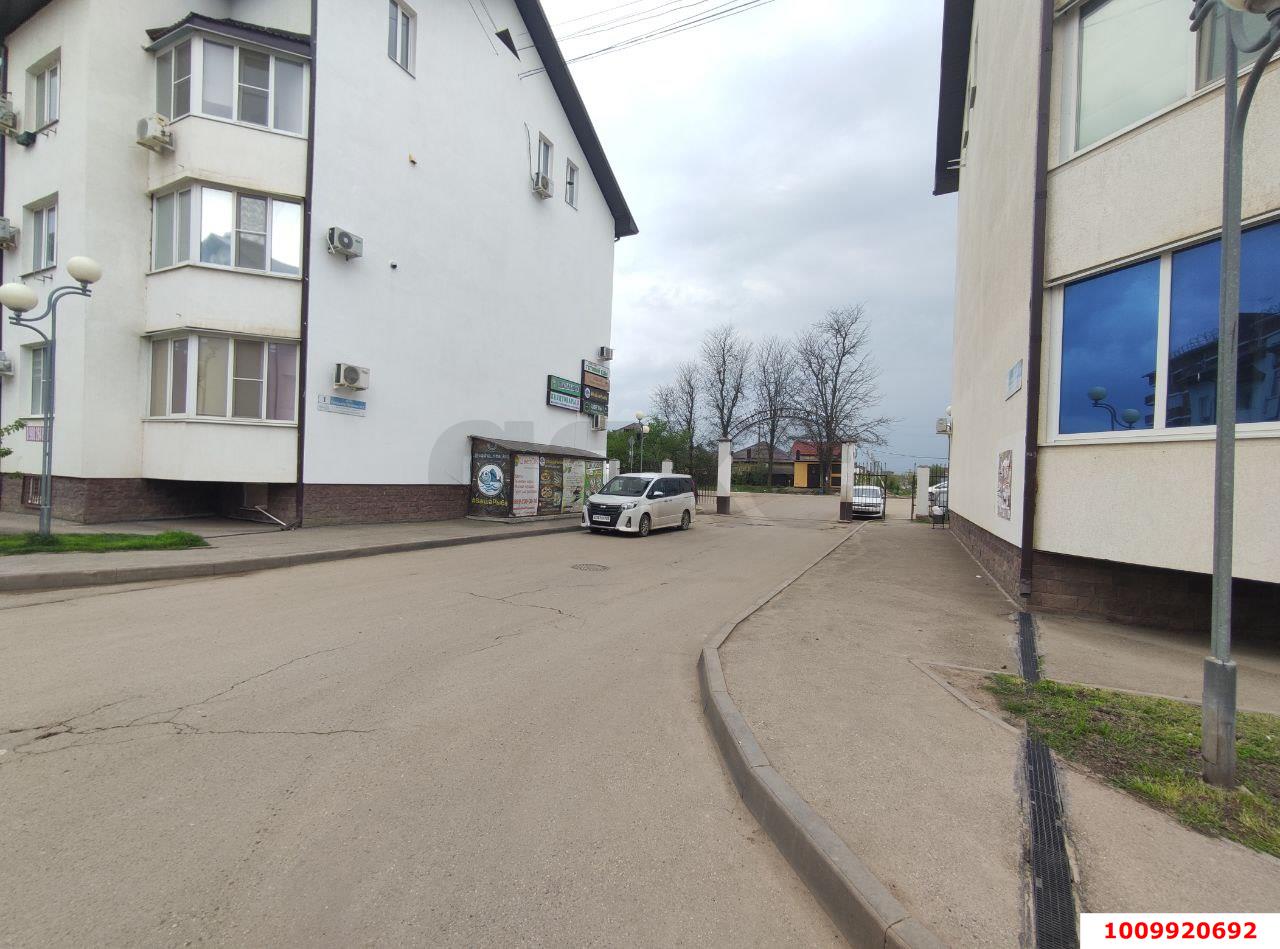 Фото №10: Торговое помещение 40&nbsp;м², 4&nbsp;эт. - Краснодар, Прикубанский внутригородской округ, мкр. ЖК Прованс, ул. Генерала Петрова, 9