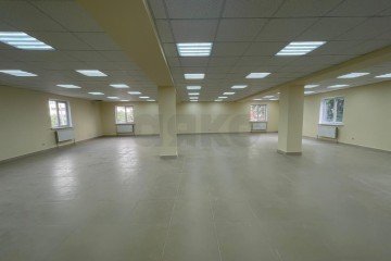 Фото №4: Торговое помещение 225 м² - Краснодар, мкр. Микрохирургии глаза, ул. Академика Лукьяненко, 95/9