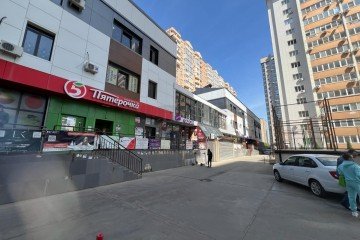 Фото №2: Торговое помещение 44 м² - Краснодар, мкр. Краевая Клиническая Больница, ул. Домбайская, 12