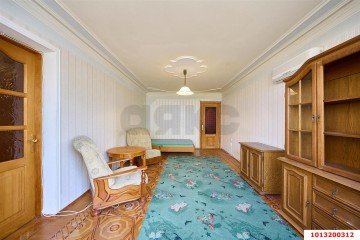 Фото №1: 4-комнатная квартира 85 м² - Краснодар, мкр. Юбилейный, ул. Думенко, 6