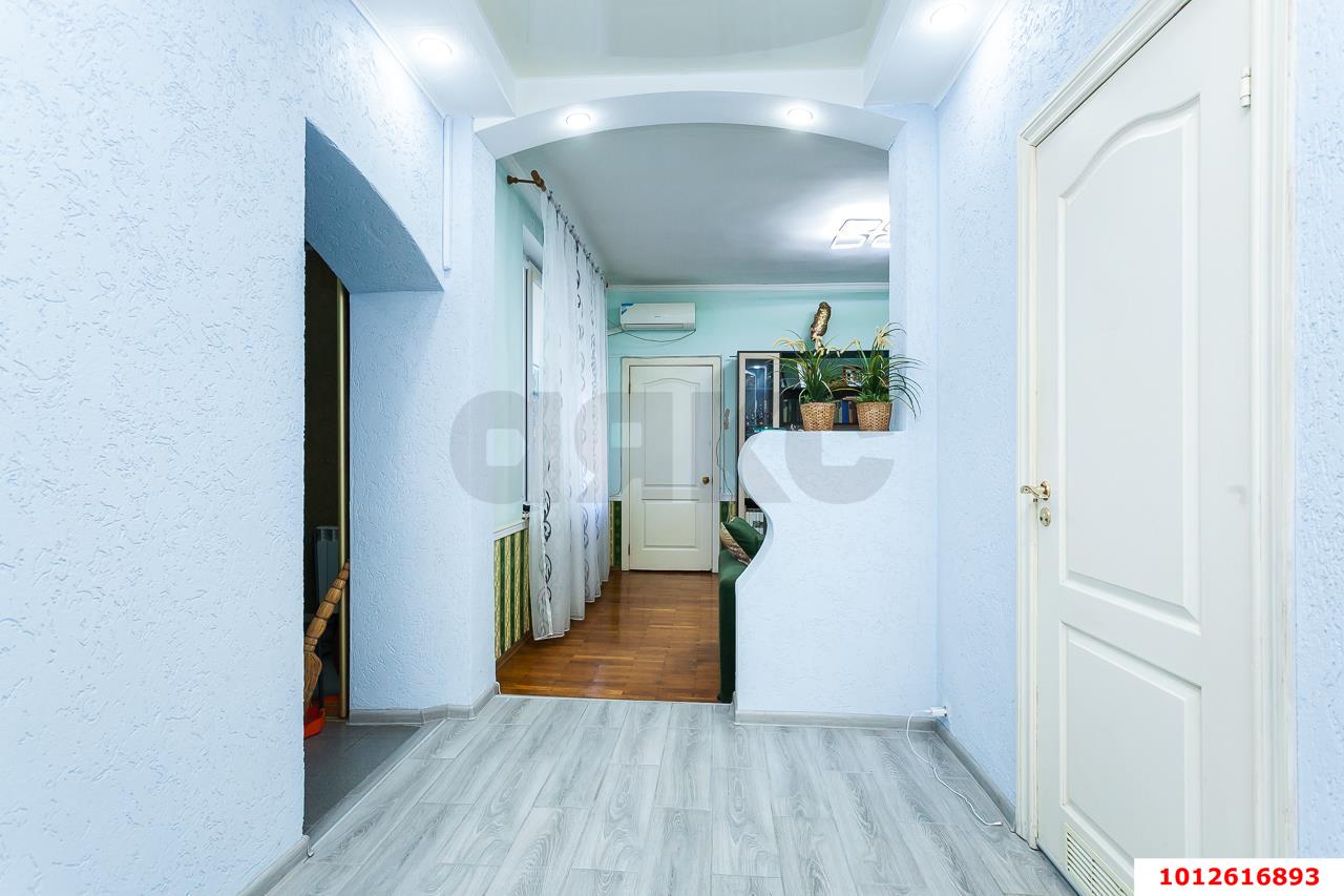 Фото №10: 2-комнатная квартира 51&nbsp;м², 1/2&nbsp;эт. - Краснодар, Центральный внутригородской округ, мкр. Черёмушки, пр-д 5-й Артельный, 21