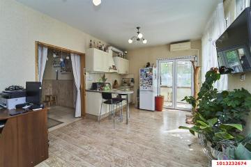 Фото №1: Дом 72 м² + 6 сот., 2 эт. - Аэропорт, мкр. Прикубанский внутригородской округ, ул. Цветочная