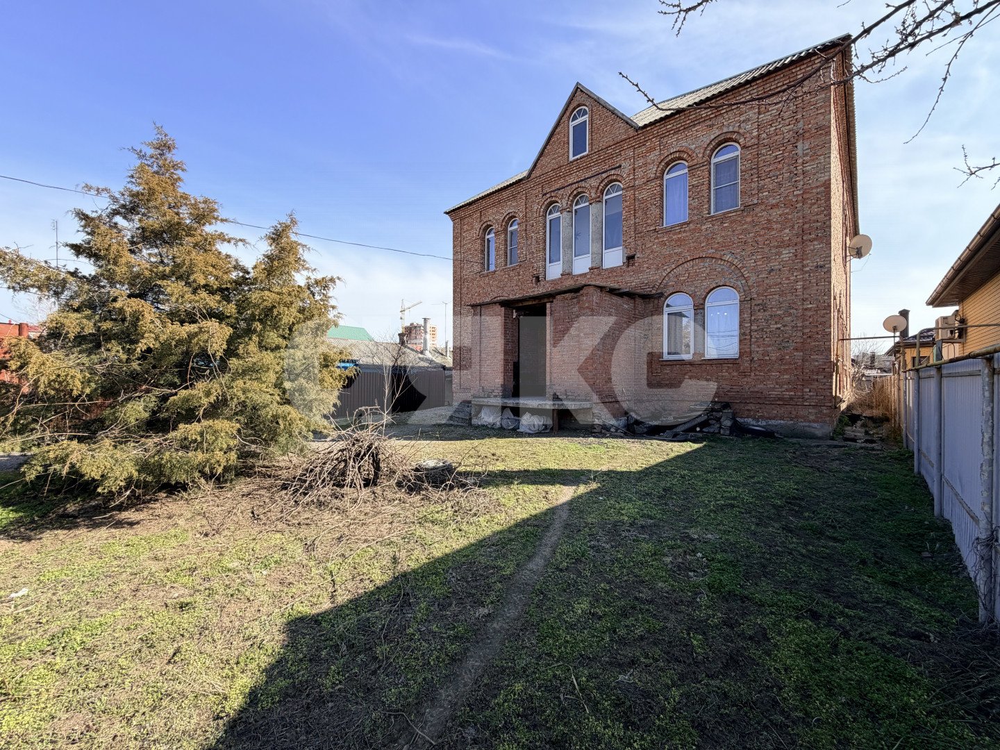 Фото №5: Дом 280&nbsp;м² + 8&nbsp;сот., 2&nbsp;эт. - Батайск, пер. Степной
