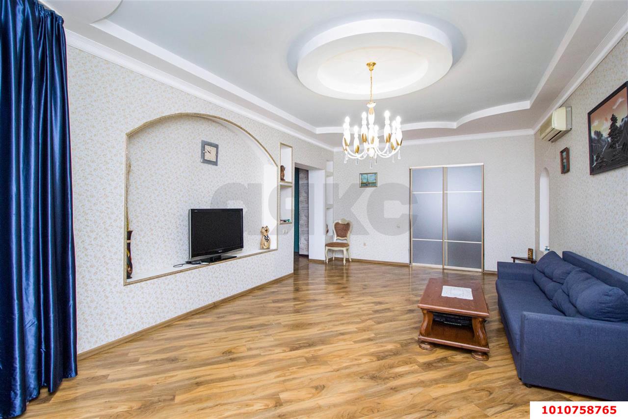 Фото №7: Дом 280&nbsp;м² + 8&nbsp;сот., 1&nbsp;эт. - Краснодар, Прикубанский внутригородской округ, мкр. Плодородный-2, ул. Романовская, 33