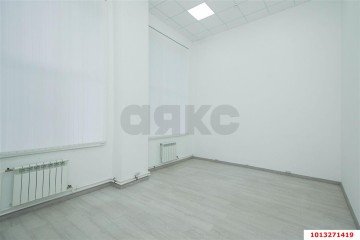 Фото №1: Офисное помещение 585 м² - Краснодар, мкр. Центральный, ул. Коммунаров, 268