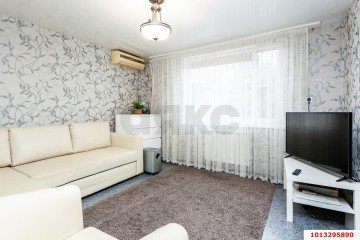 Фото №2: 2-комнатная квартира 45 м² - Краснодар, мкр. Центральный, ул. Гоголя, 102