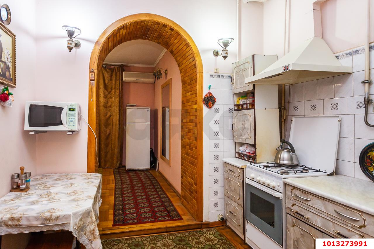 Фото №4: 3-комнатная квартира 58&nbsp;м², 1/2&nbsp;эт. - Краснодар, Прикубанский внутригородской округ, мкр. имени Н.И. Вавилова, ул. имени Калинина, 1к13