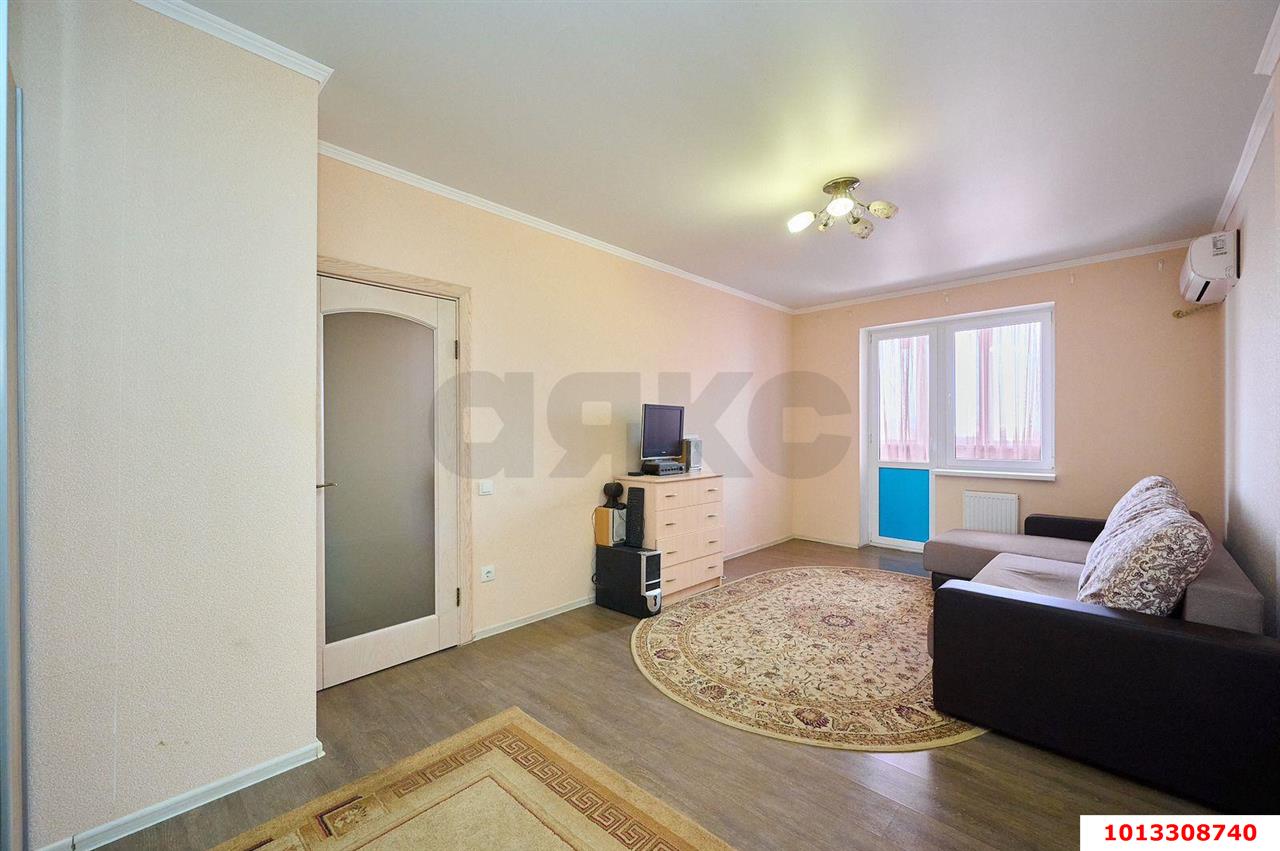 Фото №1: 1-комнатная квартира 41&nbsp;м², 10/11&nbsp;эт. - Краснодар, Карасунский внутригородской округ, мкр. Черёмушки, ул. Селезнёва, 4/5